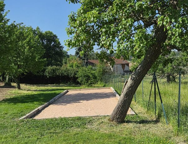 Extérieur-terrain de pétanque